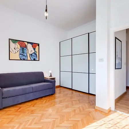 Chigi's Terrace Apartment *